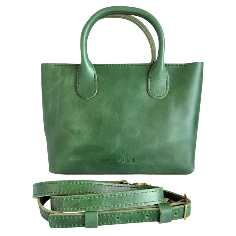 Portland Leather Small Raindrop Crossbody Bag $240 Retail. NWOT. - Picture 2 of 11